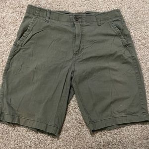 EUC Men’s Olive Green Shorts